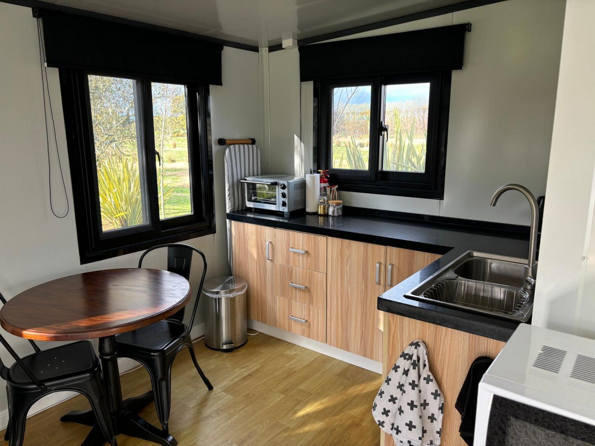 Ferienwohnung Adorable Little Container House Hastings Exterior foto